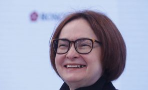 Kiev acusa governadora do Banco da Rússia de financiar grupos militares russos