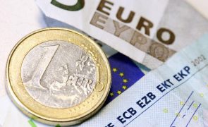 Euro cai após abrandamento da inflação na Alemanha