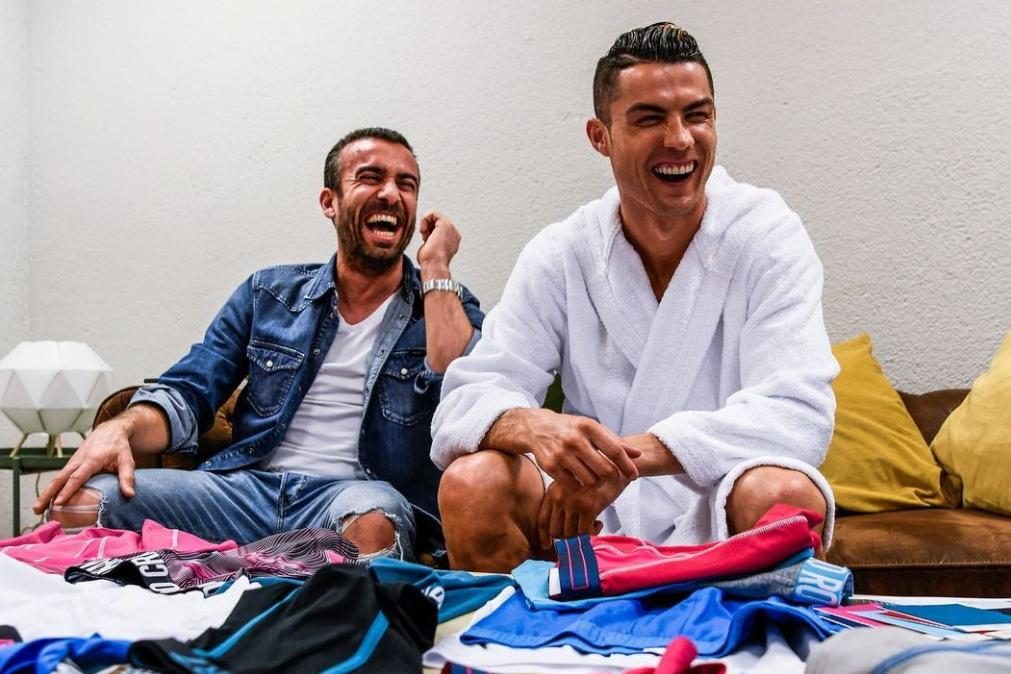Quem é o homem que ganha 30 milhões com a mudança de Cristiano Ronaldo para a Arábia?