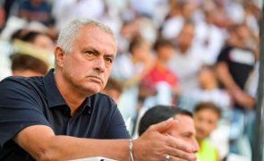 Há quem queira ver José Mourinho no próximo filme de James Bond