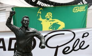 Cabo Verde segue sugestão de Infantino e batiza Estádio Nacional de Pelé
