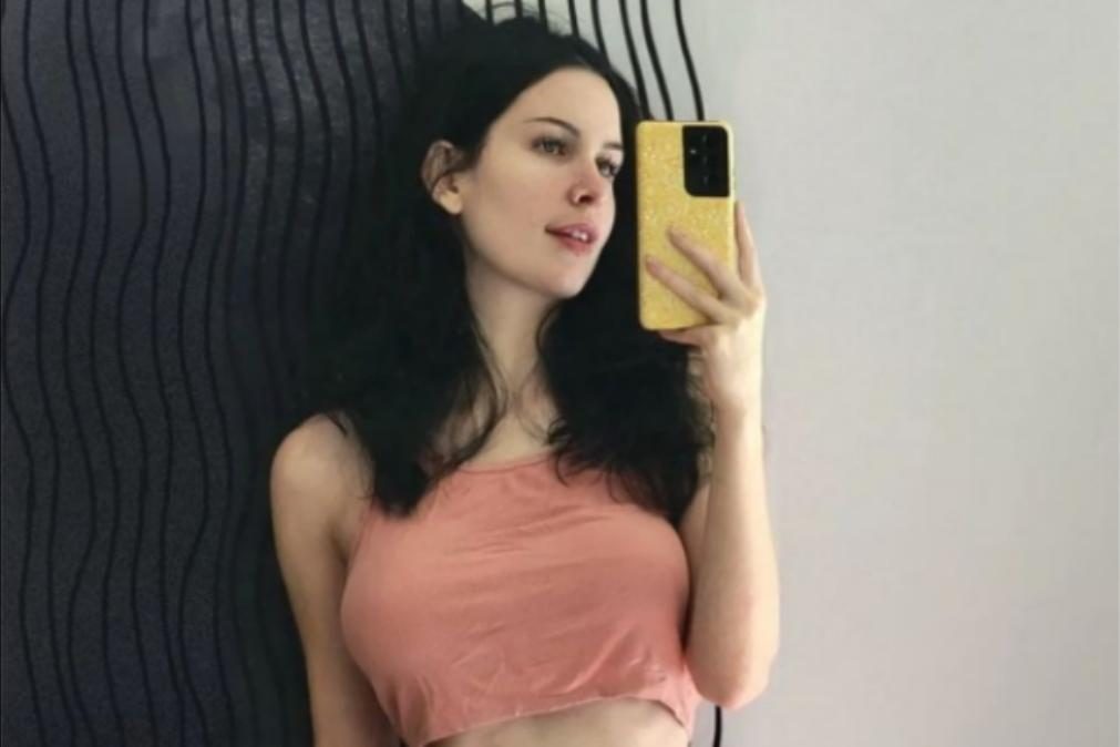 Aella, a modelo que tomou 37 banhos e fez sexo 63 vezes em 2022