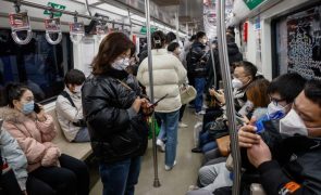 Epidemiologistas estimam que 40% da população chinesa foi infetada no último mês com o novo coronavírus