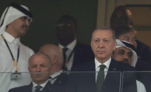 Erdogan admite antecipar eleições legislativas e presidenciais na Turquia