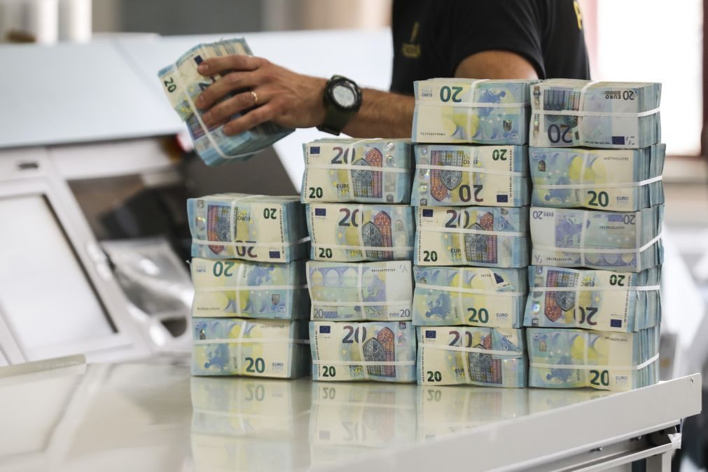 Portugal coloca 3.000 ME em Obrigações do Tesouro a 15 anos a 3,7%