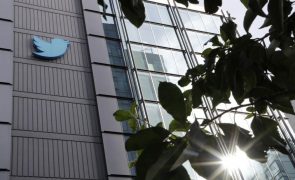 Expostos 235 milhões de 'emails' do Twitter após um ataque informático