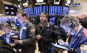 Wall Street acaba semana em alta com sinais de aterragem suave da economia
