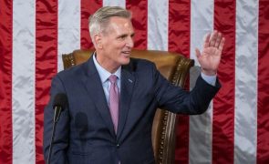 McCarthy avisa Democratas e quer equilibrar políticas de Joe Biden