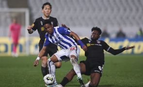FC Porto empata com Casa Pia e falha segundo lugar