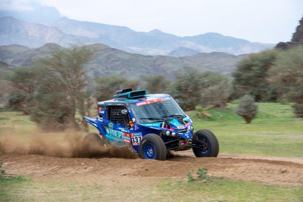 Portugueses João Ferreira e Filipe Palmeiro vencem etapa no Dakar2023