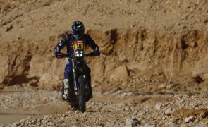 Pódio das motas chega ao dia de descanso do Dakar separado por 13 segundos