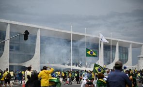 Brasil: Governador diz que demitiu secretário de Segurança após ataque de 
