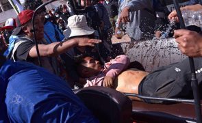 Sobe para 17 o número de mortos em confrontos com a polícia no Peru