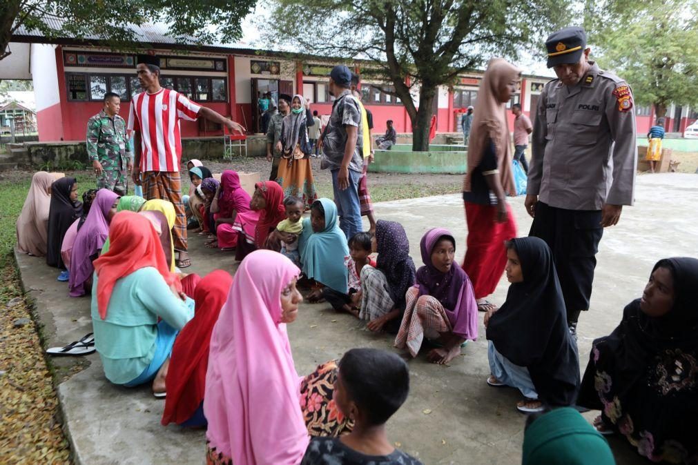 Crianças rohingya condenadas a prisão por tentarem sair de Myanmar