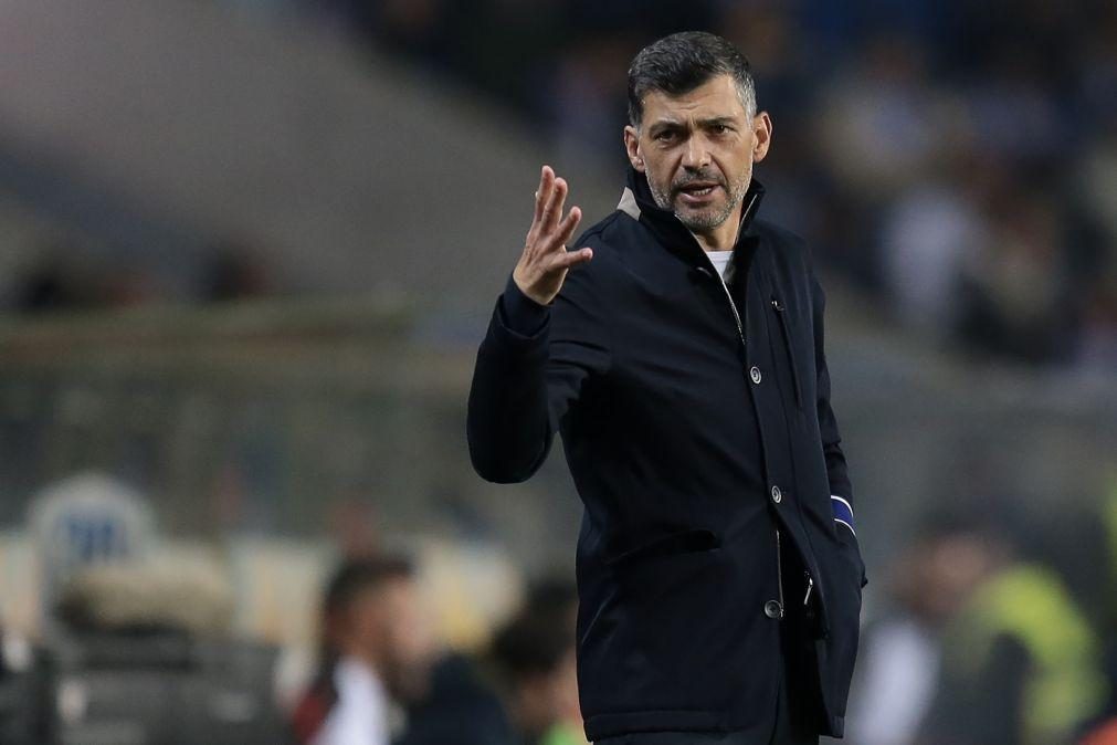 Treinador do FC Porto muda apenas de guarda-redes com Arouca