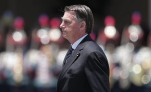 Ministério Público brasileiro pede bloqueio dos bens de Jair Bolsonaro