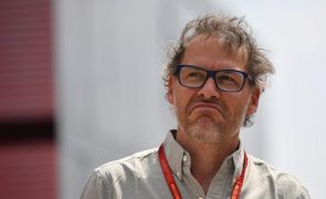 Antigo piloto de Fórmula 1 Jacques Villeneuve compete no Mundial de resistência