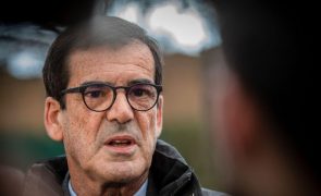 Rui Moreira quer saber se enxurradas são consequência da obra da Metro do Porto