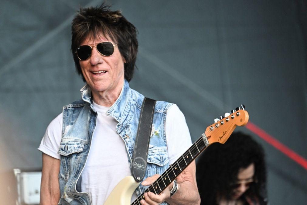 Morreu o guitarrista britânico Jeff Beck aos 78 anos