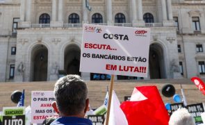 Bancários realizam manifestações em Lisboa contra proposta de aumentos de 2,5%