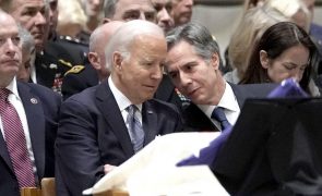Biden admite que outro documento confidencial foi encontrado na sua 