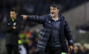 Treinador do Vizela quer ser 