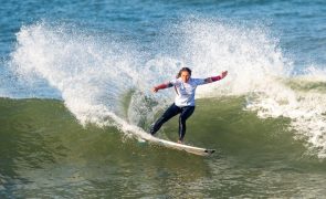 Surfista portuguesa Francisca Veselko campeã mundial de juniores