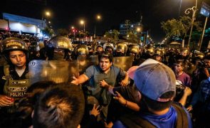 Ministro do Interior peruano demite-se após novas mortes em protestos