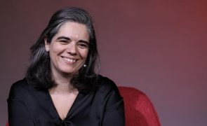 IL: Carla Castro não quer 