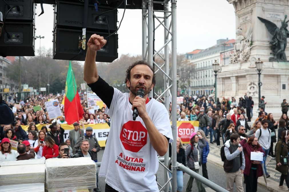 Manifestação de professores junta 100 mil pessoas em Lisboa