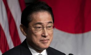 PM japonês adverte que a Ásia se pode tornar 