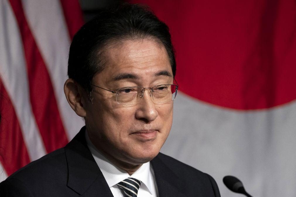 PM japonês adverte que a Ásia se pode tornar 