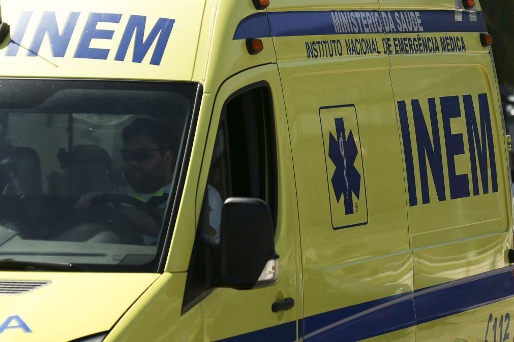 Ambulância de Camarate roubada enquanto equipa assistia vítima