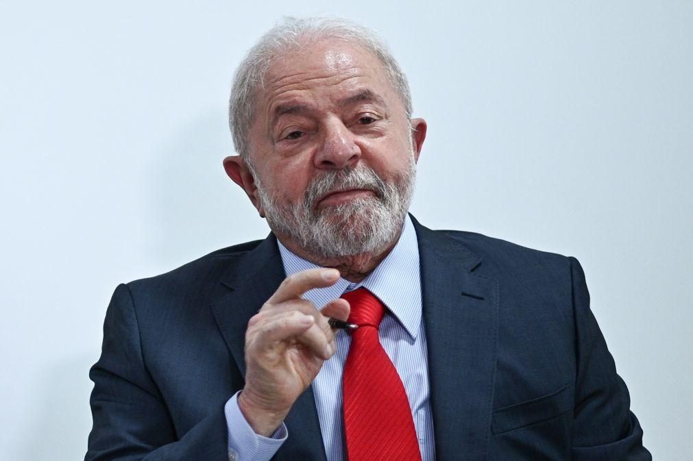 Lula da Silva demite direção dos meios de comunicação públicos