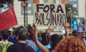 População mundial vive cada vez menos em regimes de Democracia