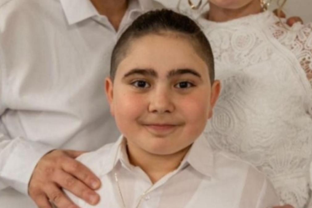 Menino de 10 anos acorda do coma quando médicos desligaram suporte de vida