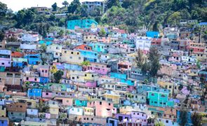 Conheça a cidade mais perigosa do mundo onde morrem 20 pessoas por dia e há quem seja queimado vivo