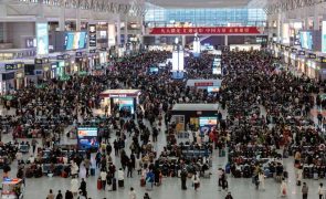 Economia da China cresceu em 2022 ao segundo menor ritmo dos últimos 40 anos