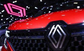 Vendas da Renault caem 9,4% em 2022 devido à escassez de semicondutores