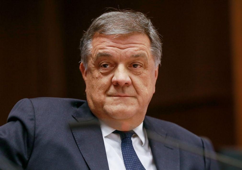 Qatargate: Ex-eurodeputado Panzeri compromete-se a cooperar com justiça belga