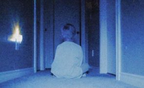 Skinamarink custou 13 mil euros e é visto como o filme de terror mais assustador de sempre