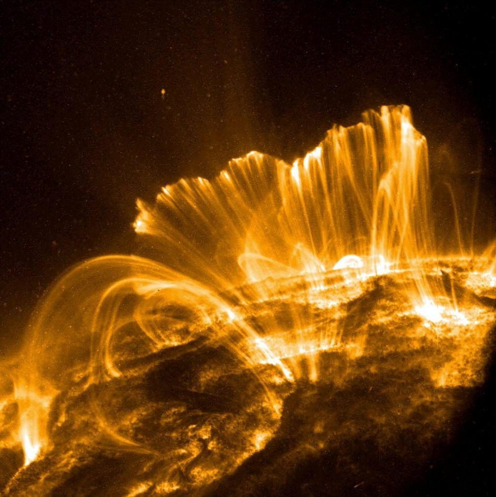 Descobertos novos indícios para prever erupções solares que podem afetar comunicações
