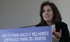 Cerca de 300 mil contratos a termo ultrapassaram prazo legal - Ministra do Trabalho