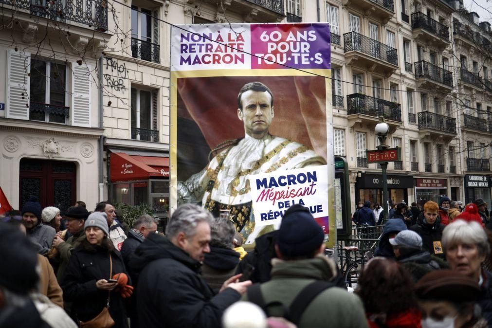 Sindicatos franceses anunciam mais protestos contra o Governo a 31 de janeiro