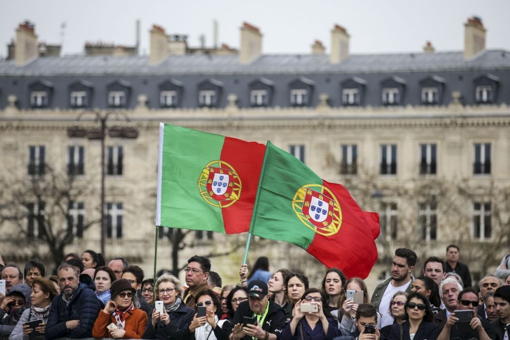 Deputada propõe monumento em Paris para assinalar chegada dos imigrantes portugueses