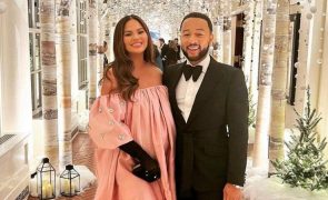 Chrissy Teigen e John Legend  - Partilham primeira fotografia de filha recém-nascida