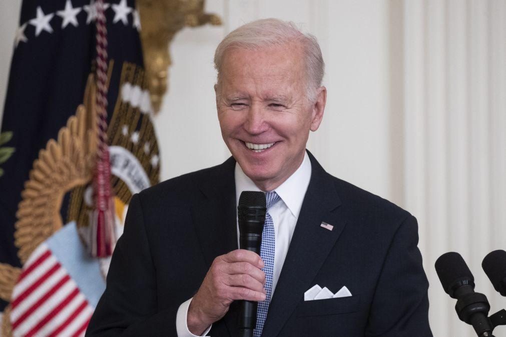 Estrategas rejeitam que polémica com documentos afete recandidatura de Biden