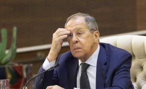 Moscovo acusa Ocidente de impedir negociações com Kiev