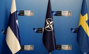 Finlândia admite pela primeira vez a adesão à NATO sem a Suécia
