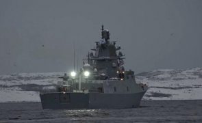 Fragata russa treinou lançamentos de mísseis hipersónicos no Atlântico